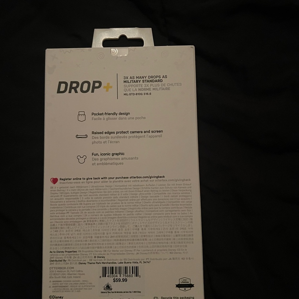 Disney OtterBox Case with play in the park graphic - Picture 2 of 2